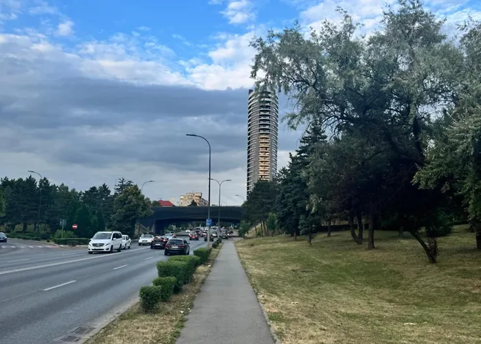 Apartman West Tower - *